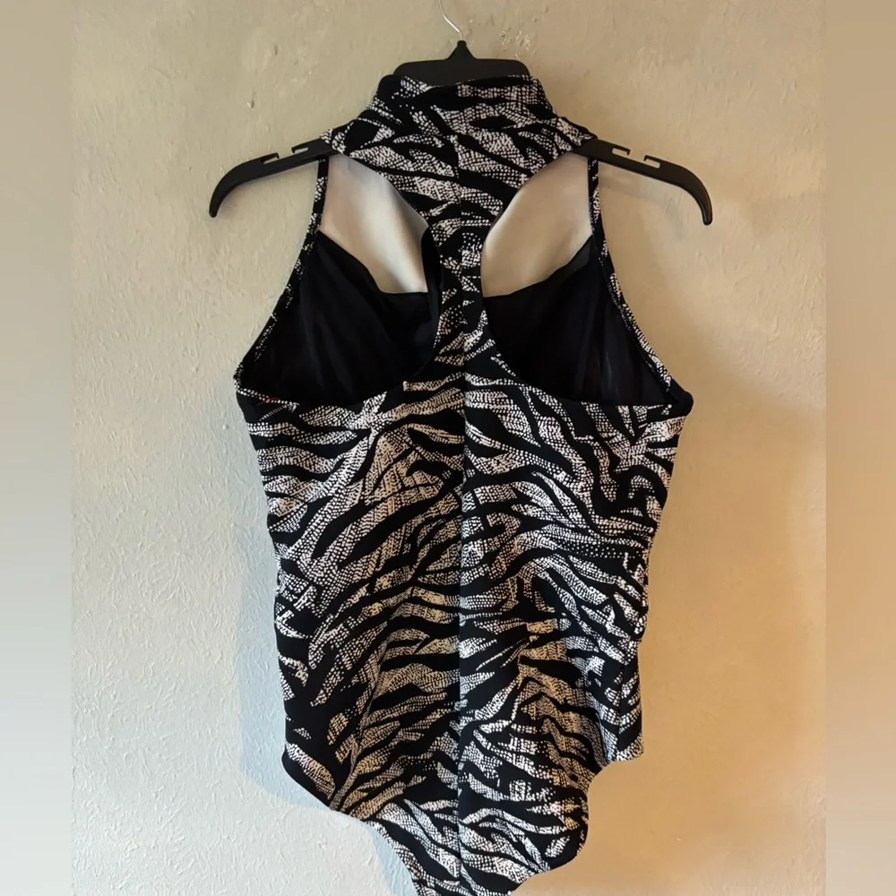 Magicsuit Coco One Piece in Tabbi‎